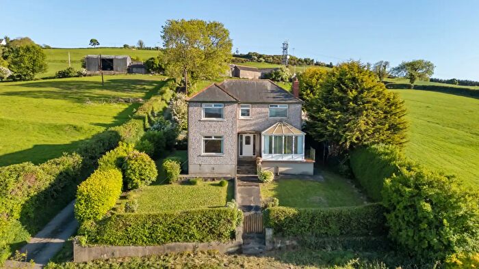 3 Bedroom Detached House For Sale In Lower Braniel Road, Belfast, BT5