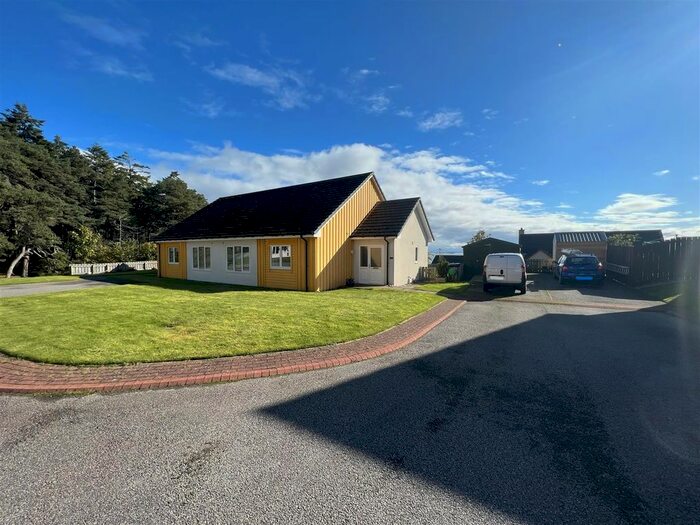 2 Bedroom Semi-Detached Bungalow For Sale In Lundie Drive, Golspie, KW10