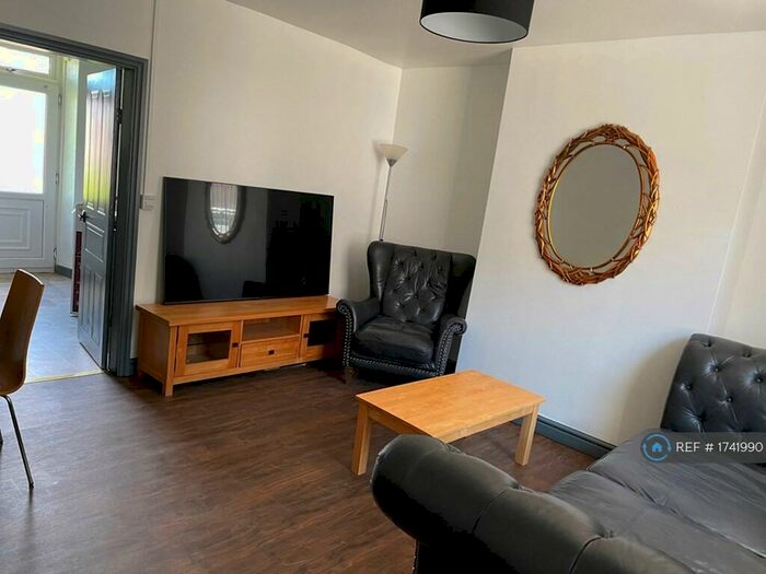 3 Bedroom Terraced House To Rent In Croockes Road, Sheffield, S10