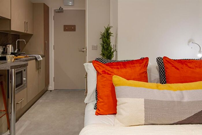 1 Bedroom Flat To Rent In Dean Street, St. Pauls, Bristol, BS2