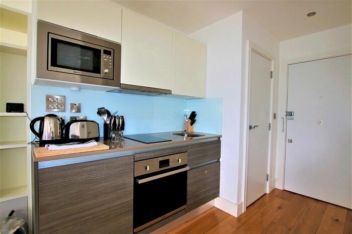 Studio To Rent In Station Road, Hayes, UB3