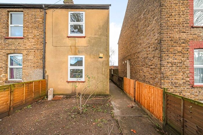 3 Bedroom Semi-Detached House To Rent In Dickerage Lane, New Malden, KT3