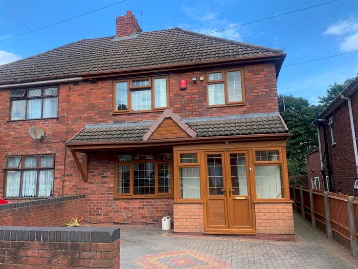5 Bedroom Property To Rent In Cromwell Drive, Dudley, DY2