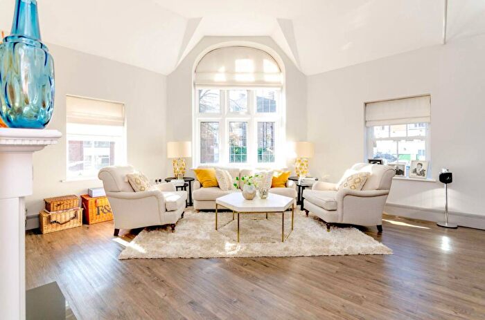 2 Bedroom Flat To Rent In Millmead Terrace, Guildford, GU2