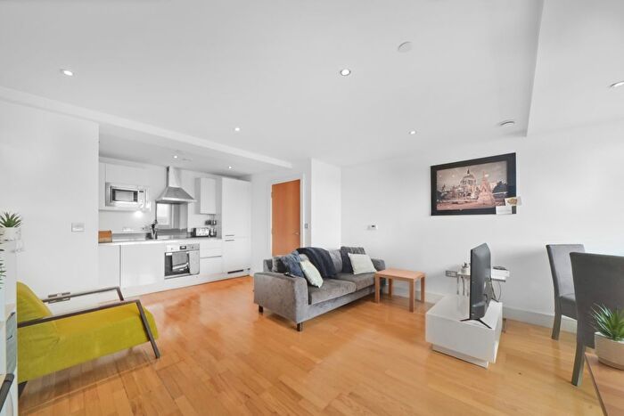 1 Bedroom Flat To Rent In Dowells Street, London, SE10