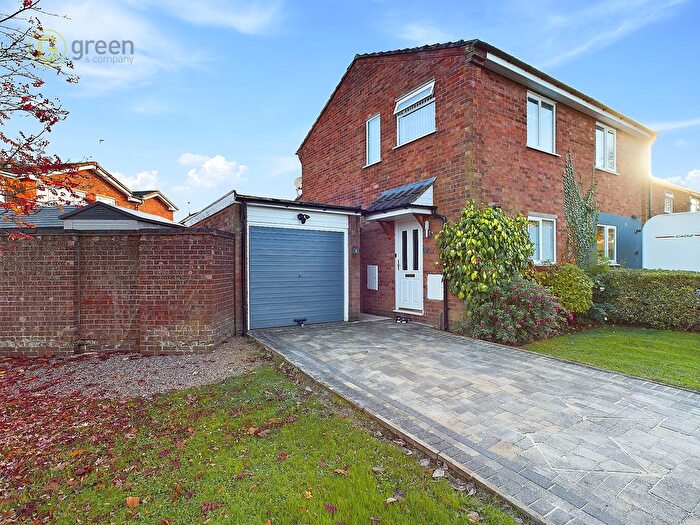 2 Bedroom Semi-Detached House For Sale In Chestnut Close, Kingsbury, Tamworth, B78