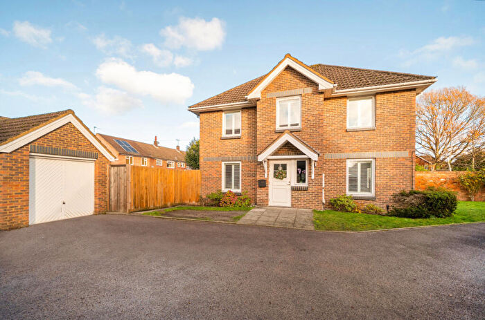 4 Bedroom Detached House For Sale In Old Chapel Lane, Ash, Aldershot, GU12