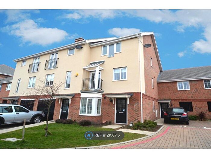 3 Bedroom Terraced House To Rent In Coleridge Drive, Ruislip, HA4