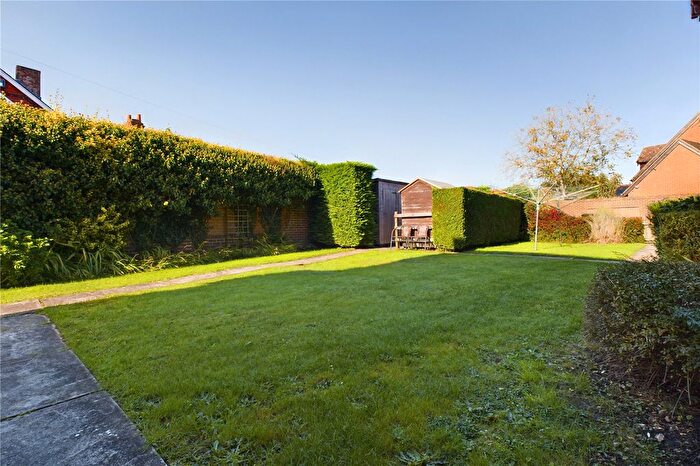 2 Bedroom Flat For Sale In Stretton, Stretton Close, Reading, Berkshire, RG7