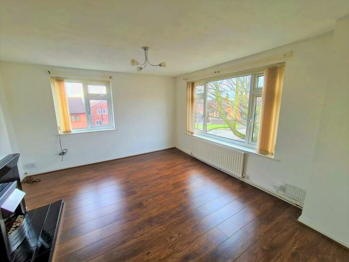 2 Bedroom Flat To Rent In Hawthorne Grove, Conisbrough, DN12