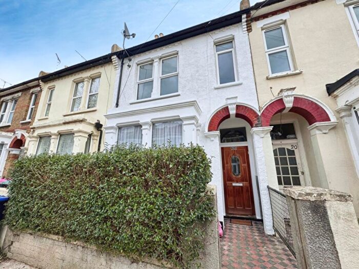 2 Bedroom Flat To Rent In Ashburnham Road, Southend-On-Sea, SS1