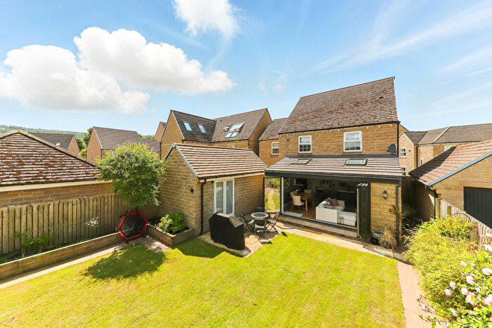 4 Bedroom Detached House For Sale In Mill Way, Otley, LS21