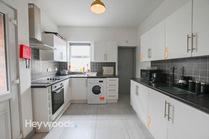 1 Bedroom House Of Multiple Occupation To Rent In Waterloo Road, Hanley, Stoke-on-Trent, ST6