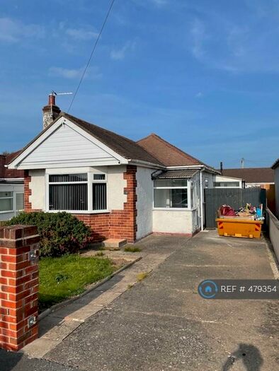 2 Bedroom Bungalow To Rent In Shaun Close, Rhyl, LL18