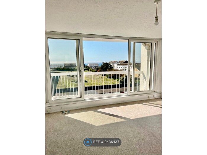 2 Bedroom Flat To Rent In Shoreham Beach, Shoreham-By-Sea, BN43