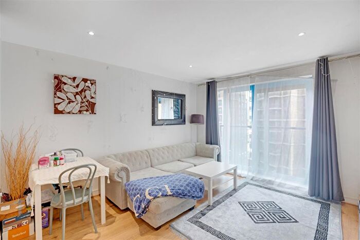 1 Bedroom Flat For Sale In Westgate Apartments, Canning Town, E16