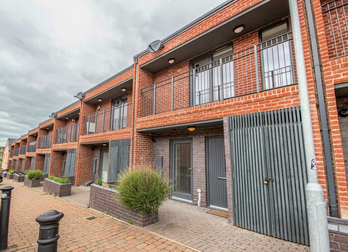 3 Bedroom Terraced House To Rent In Armstrong Street, Gateshead, Tyne And Wear, NE8