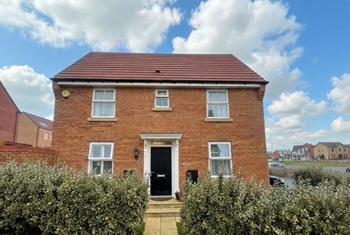 3 Bedroom Detached House For Sale In Dickens Close, Moulton, Northampton, NN3