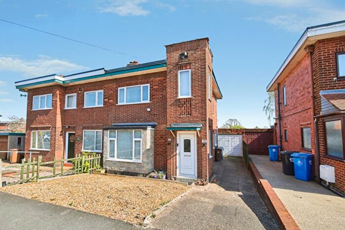 3 Bedroom Semi Detached House For Sale In Greenland Avenue, Derby, DE22