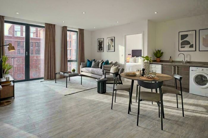2 Bedroom Apartment To Rent In Upper Wharf Street, Manchester, Greater Manchester, M5