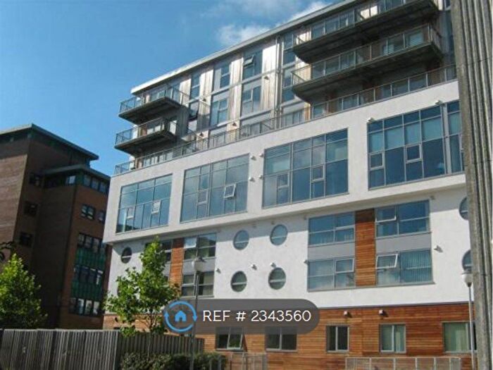 1 Bedroom Flat To Rent In Paramount, Swindon, SN1