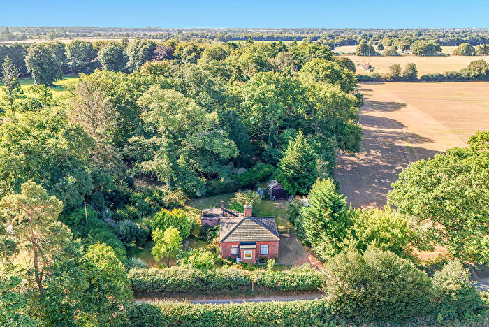 2 Bedroom Detached Bungalow For Sale In Beeston, Norwich, NR12