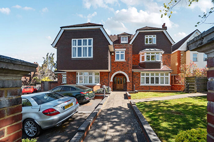 3 Bedroom Apartment For Sale In Church Road, Shortlands, Bromley, BR2