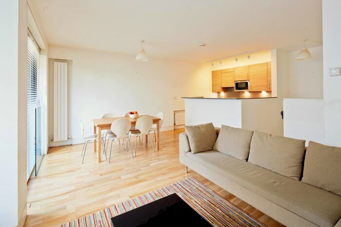 2 Bedroom Maisonette To Rent In Wash House Yard, Camden Town, London, NW1