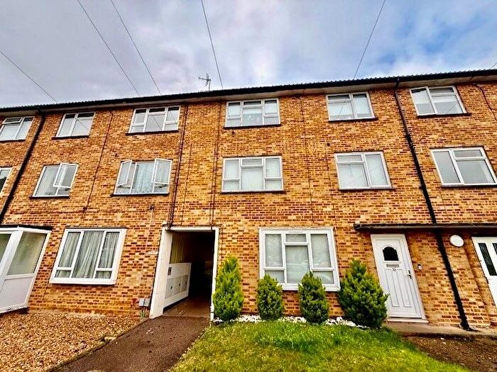 1 Bedroom Flat To Rent In Edmunds Road, Hertford, SG14