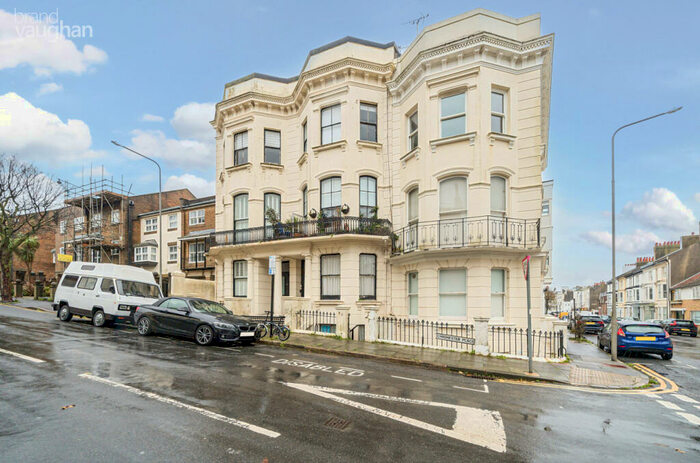 1 Bedroom Flat To Rent In Chichester Place, Brighton, East Sussex, BN2