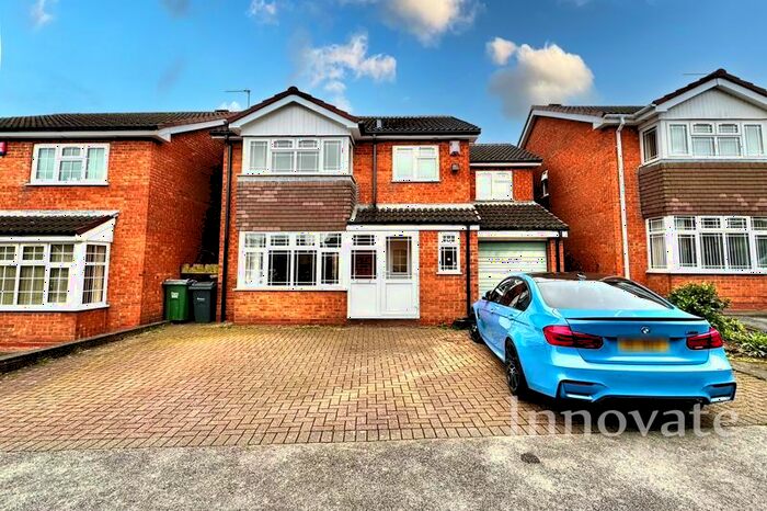 4 Bedroom Detached House To Rent In High Park Close, Smethwick, B66