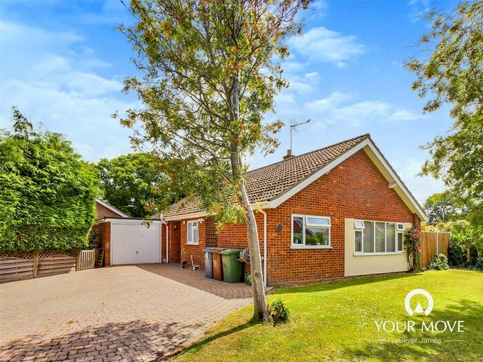 3 Bedroom Bungalow For Sale In Oaklands Close, Halvergate, Norwich, Norfolk, NR13