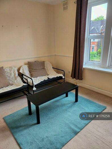 1 Bedroom Flat To Rent In Palmerston Road, London, N22