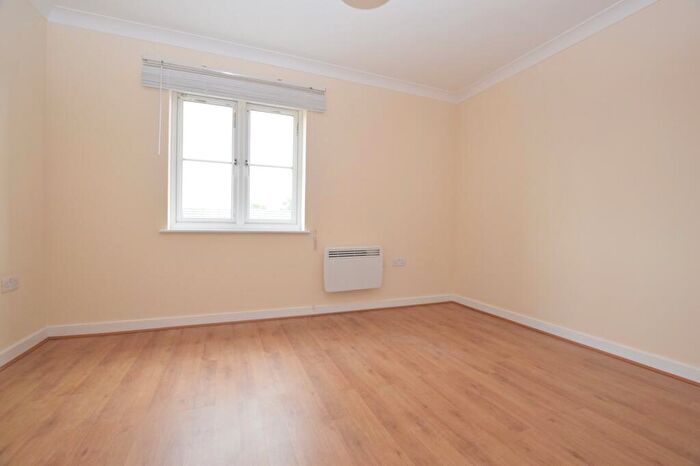 2 Bedroom Apartment To Rent In Provan Court, Ipswich, IP3