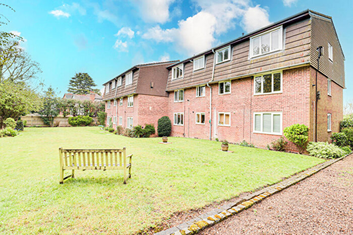 2 Bedroom Flat To Rent In Douglas Road, Harpenden, AL5