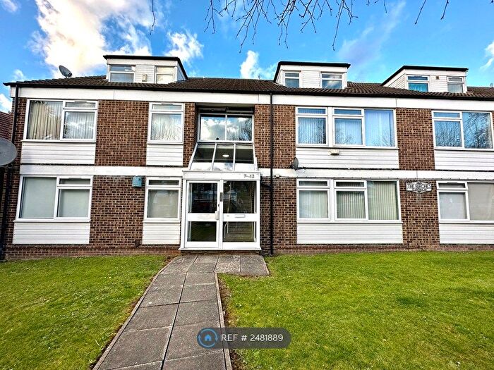 2 Bedroom Flat To Rent In The Birches, London, SE25