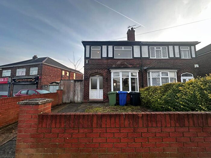 3 Bedroom Semi-Detached House To Rent In Chelmsford Avenue, Grimsby, DN34