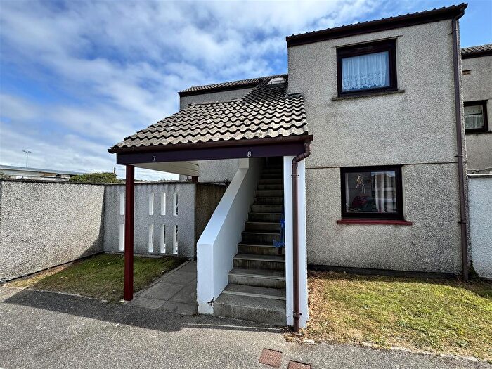 2 Bedroom Flat For Sale In Station Road, Perranporth, TR6