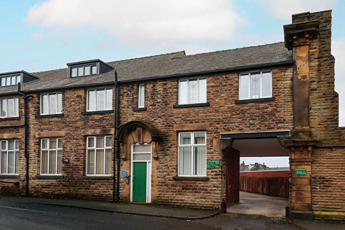 2 Bedroom Flat For Sale In Leah Street, Littleborough, OL15