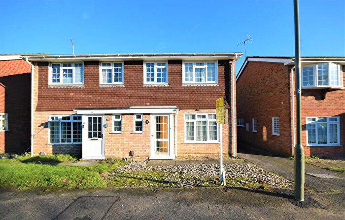 4 Bedroom Semi-Detached House To Rent In Southway, Guildford, GU2