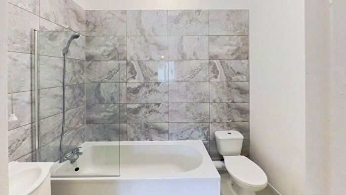 1 Bedroom Flat To Rent In Lord Montgomery Way, Portsmouth, PO1