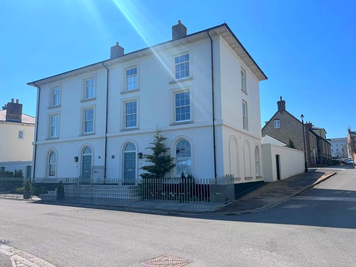 5 Bedroom Semi-Detached House To Rent In Dukes Parade, Dorchester, DT1