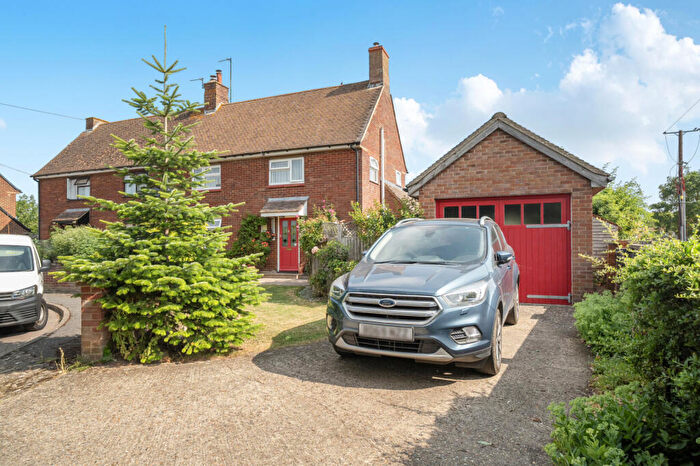 3 Bedroom Semi-Detached House For Sale In Dukes Close, Shabbington, HP18