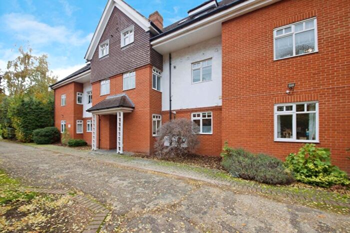 2 Bedroom Flat For Sale In Catiline Court, A Main Road, Romford, RM2