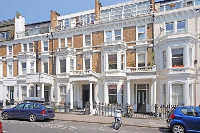 2 Bedroom Flat To Rent In Sinclair Gardens, Brook Green, London, W14