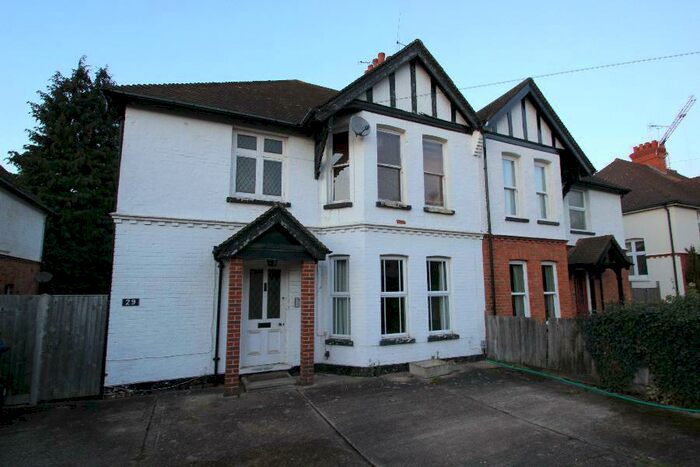 2 Bedroom Flat To Rent In Woking, GU22