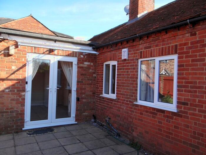 1 Bedroom Bungalow To Rent In Three Households, Chalfont St Giles, HP8