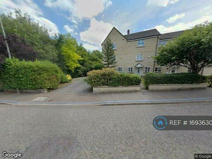 2 Bedroom Semi-Detached House To Rent In Mallards Way, Bicester, OX26