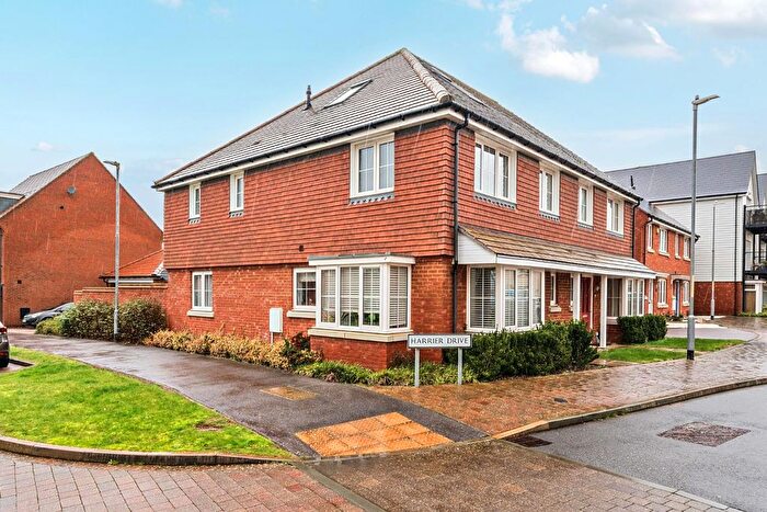 6 Bedroom Semi Detached House For Sale In Harrier Drive, Finberry, Ashford Kent, TN25