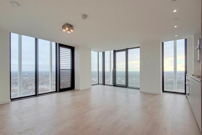 2 Bedroom Flat To Rent In Great Eastern Road, London, E15